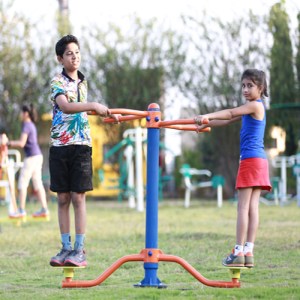 DOUBLE TWISTER STANDING KG47